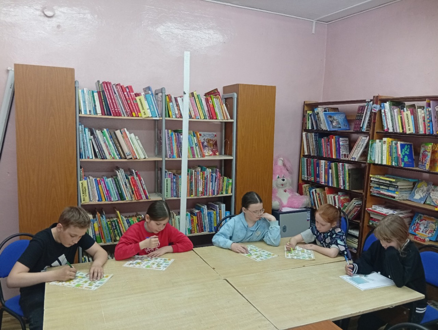Литературно-игровая программа «Чудеса начинаются с книги»
