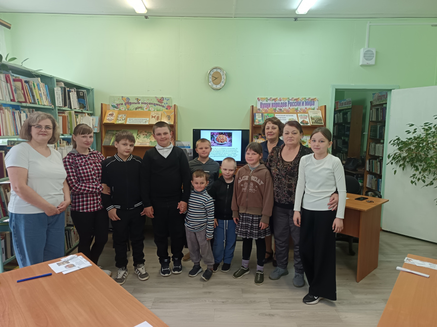 Кулинарное состязание «Знатоки кухни народов России» Кулинарное состязание «Знатоки кухни народов России»