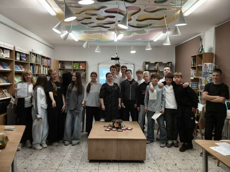 ВОЕННО-ПАТРИОТИЧЕСКАЯ ИГРА «ХРОНИКИ ВОЙНЫ: ИЗУЧАЙ! ОТВЕЧАЙ! ПОБЕЖДАЙ!» ВОЕННО-ПАТРИОТИЧЕСКАЯ ИГРА «ХРОНИКИ ВОЙНЫ: ИЗУЧАЙ! ОТВЕЧАЙ! ПОБЕЖДАЙ!»
