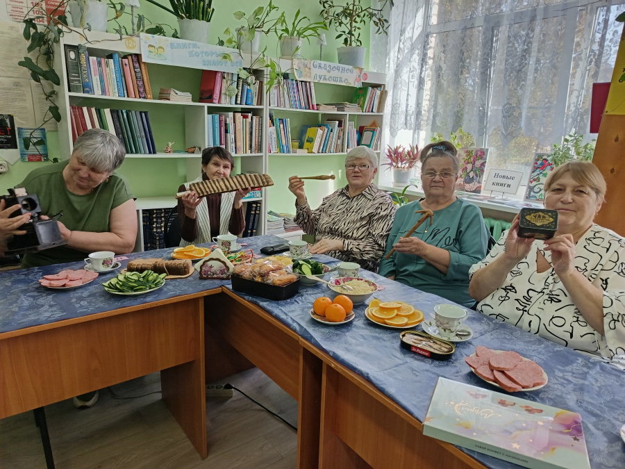 Праздник старшего поколения «Золотая пора» Праздник старшего поколения «Золотая пора»
