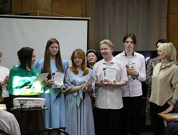 Литературная песочница "Следы на асфальте"