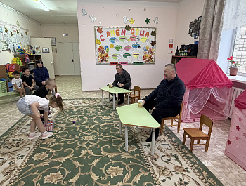 Конкурсно - игровая программа  «МЫ с папой — КОМАНДА»