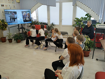 Час доброты «Чтобы радость людям дарить»