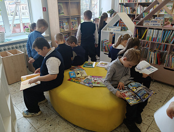 Театрализованная экскурсия «Путешествие по книжным ТЕРРИториям».
