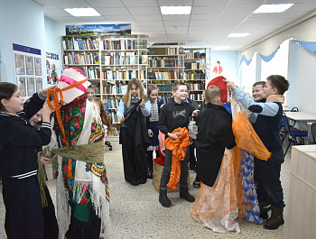 Игровая программа «Русская, старинная, румяная, да блинная»