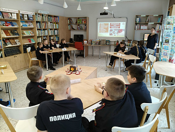 ВОЕННО-ПАТРИОТИЧЕСКАЯ ИГРА «ХРОНИКИ ВОЙНЫ: ИЗУЧАЙ, ОТВЕЧАЙ, ПОБЕЖДАЙ»
