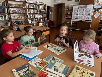 «О белых и пушистых!» - познавательный час к Международному Дню кошек