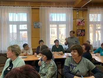 "Академия на грядках" в Грязовецкой библиотеке: урожай знаний и новые встречи!