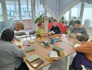 Час трудотерапии «Книжкина больница: Пульс для бумажной души»