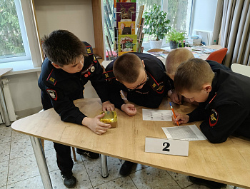 ВОЕННО-ПАТРИОТИЧЕСКАЯ ИГРА «ХРОНИКИ ВОЙНЫ: ИЗУЧАЙ, ОТВЕЧАЙ, ПОБЕЖДАЙ»