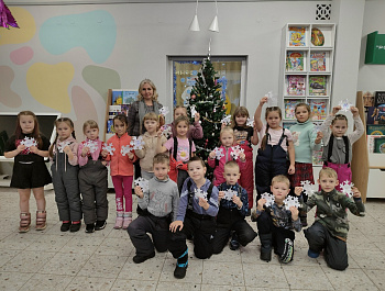 Хоровод снежинок