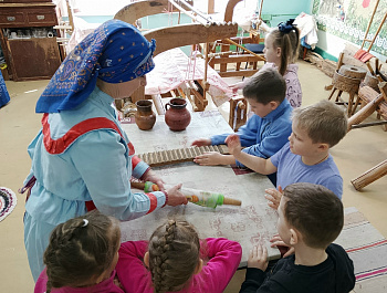 Экскурсия «Ах, эта русская изба»