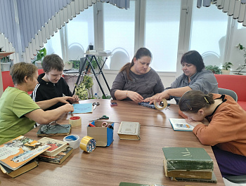 Час трудотерапии «Книжкина больница: Пульс для бумажной души»