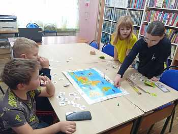 Настольная игра «Вокруг света с Лёлей и Серёжей»