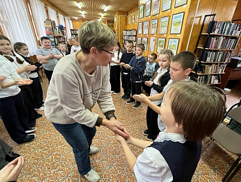 Познавательная игровая программа "Традиции и обычаи народов Мира"