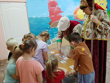 Познавательно - игровая программа «В гостях у Природы»