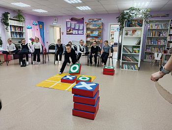 Экологическая игра Крестики – нолики «Осенний календарь»