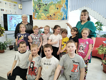 Игра-путешествие «Народы едины под солнцем России»