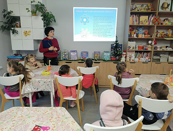 Хоровод снежинок