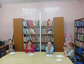 Литературно-игровая программа «Чудеса начинаются с книги»